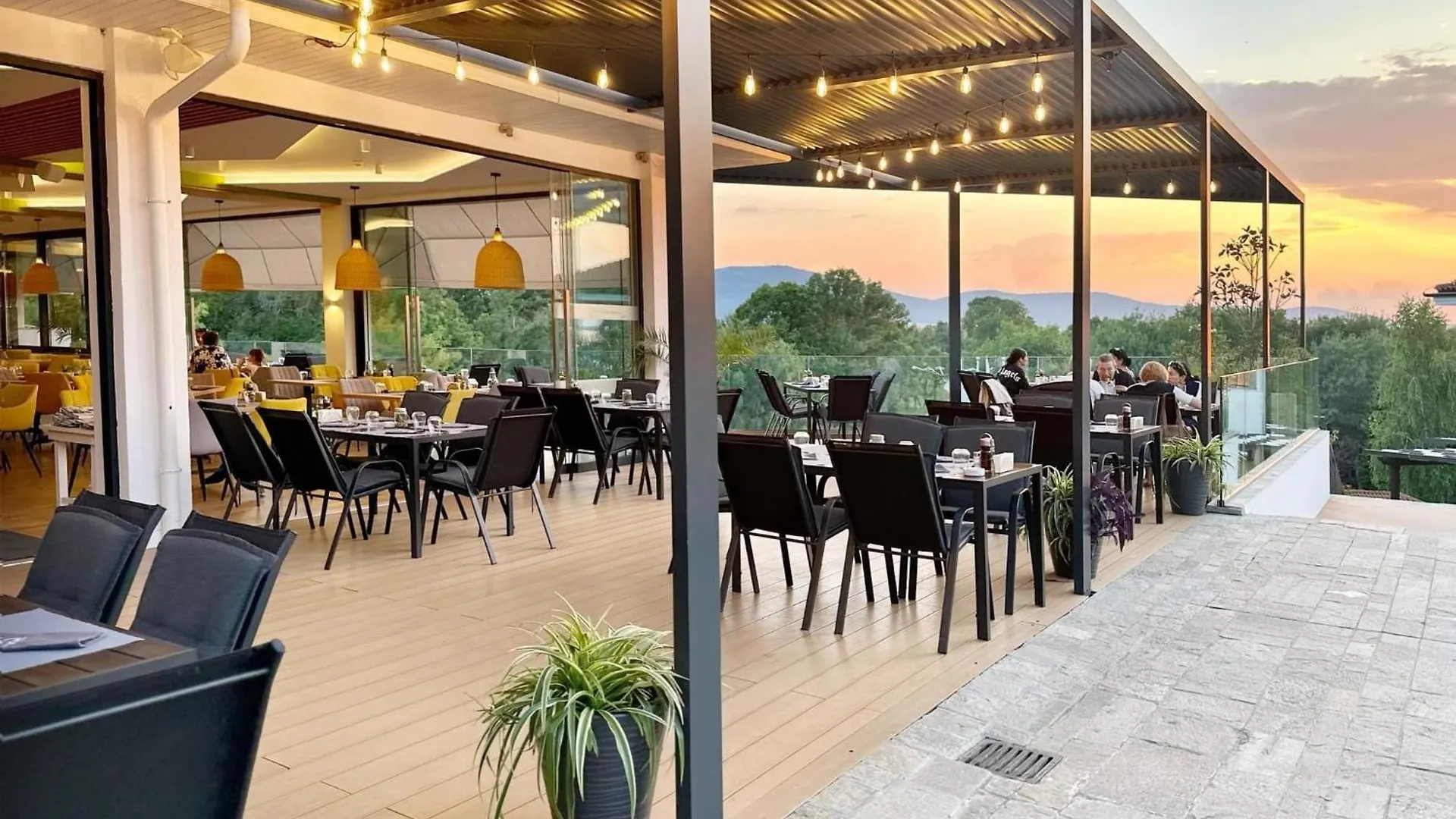 Aj Apartment 1 With Pool View, Santa Marina Holiday Village, Sozopol