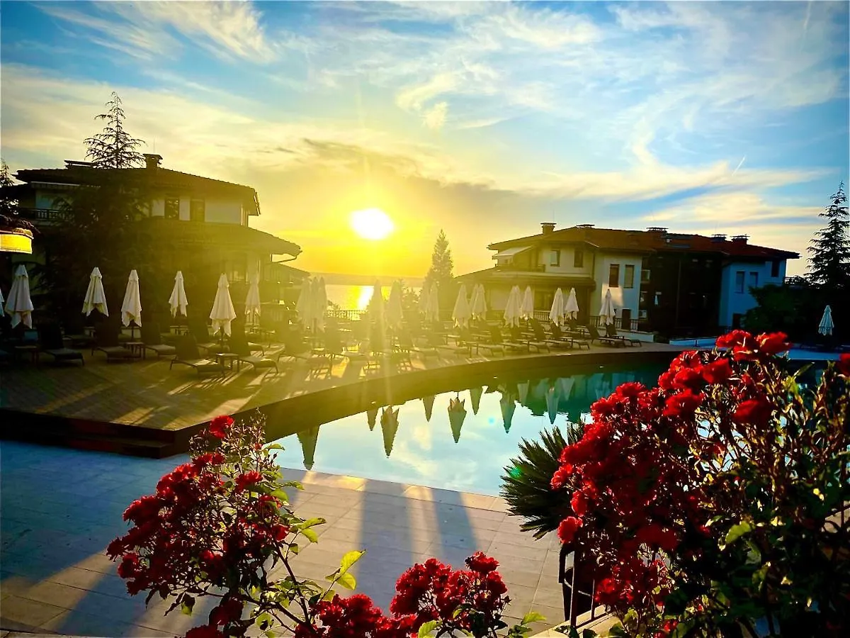 Aj Apartment 1 With Pool View, Santa Marina Holiday Village, Sozopol
